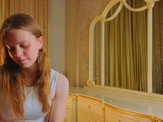 avrilciesluk webcam model