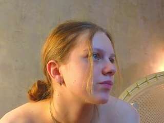 avrilciesluk Live Webcam on CamSoda