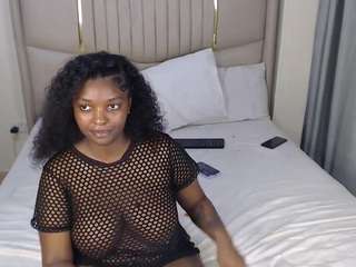 Live webcam model cere-bianca on Soda Cams