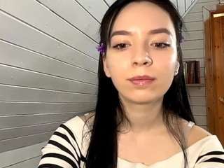 mikkihoversten webcam model