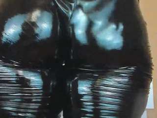 Live webcam model tykitaa on Soda Cams