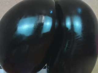 Live webcam model tykitaa on Soda Cams