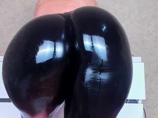 Live webcam model tykitaa on Soda Cams