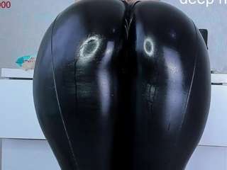 tykitaa Live Webcam on CamSoda