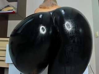 tykitaa Sex Cam Show