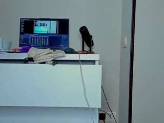 tykitaa Sex Cam Show