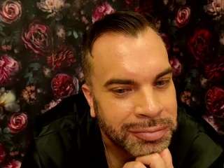 tylerdavidcreato... Live Webcam on CamSoda