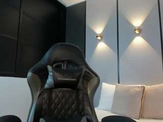 ashly-moonn Live Webcam on CamSoda