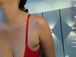 ashly-moonn's CamSoda show and profile