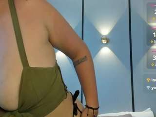 ashly-moonn webcam