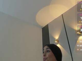 ashly-moonn
