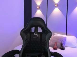 ashly-moonn live webcam show