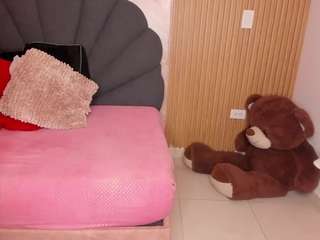 ashly-moonn live cam preview