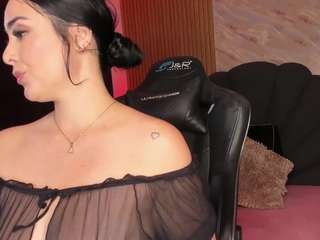 ashly-moonn live cam preview
