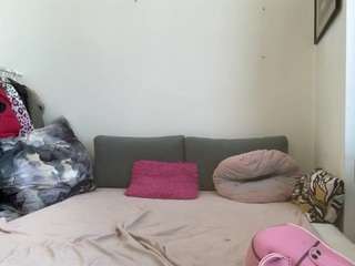 bratzdollchloe live cam