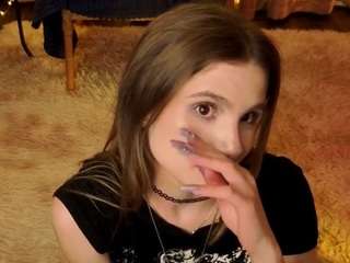 le modèle danillefranceschini est en webcam porno dans un show sur le site camsoda, il possède les tags suivants: athletic,brown eyes,dirty talk,doggy style,domination,drinking,skinny,tattoos,blonde hair,hd,small tits