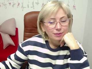 laurenwishy's CamSoda show and profile