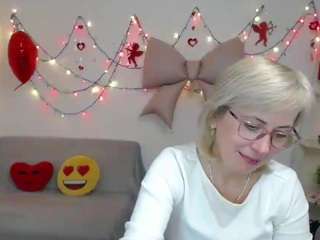 laurenwishy's CamSoda show and profile