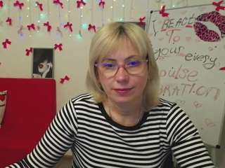 laurenwishy's CamSoda show and profile