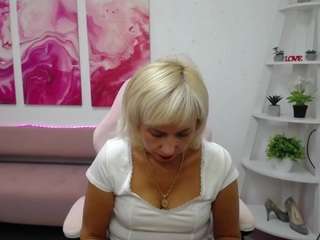 LaurenWishy live cam preview