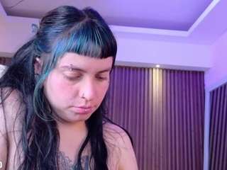 lucysmith7 live cam profile