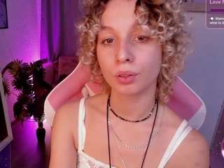 marywahlberg Live Webcam on CamSoda