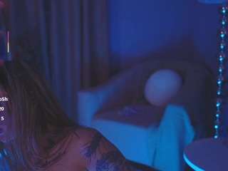 rosetyler1's CamSoda show and profile