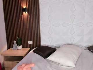 AmyColmann live cam on CamSoda