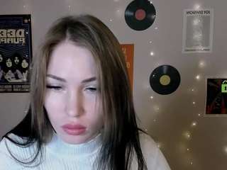  ariel-shadow chat room