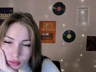  ariel-shadow chat room