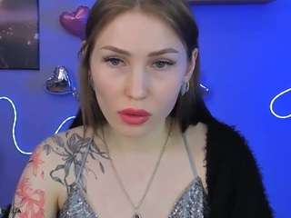 ariel-shadow's CamSoda show and profile