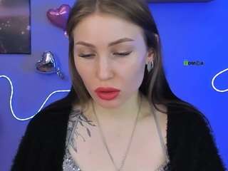 ariel-shadow's CamSoda show and profile