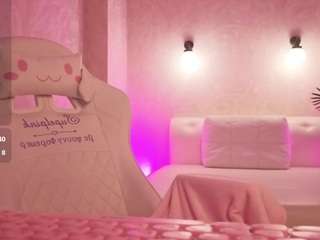 bellalii's CamSoda show and profile