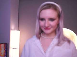 crystaduesterback Live Webcam on CamSoda