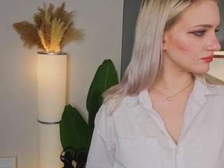 crystaduesterback webcam