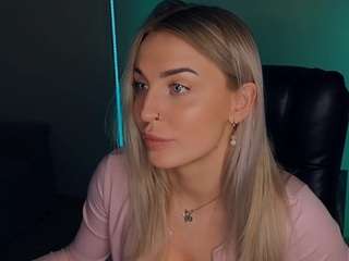 darsisun Live Webcam on CamSoda