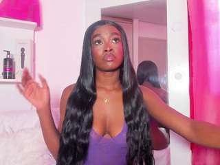 denise-01 Live Webcam on CamSoda