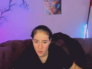 etera-velli's CamSoda show and profile