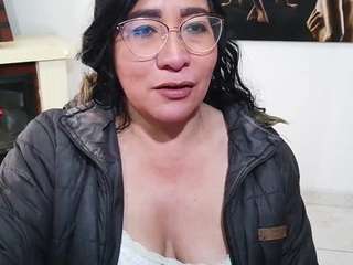 gracematuremilf's CamSoda show and profile