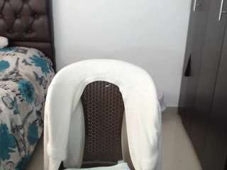 le modèle gracematuremilf est en webcam porno dans un show sur le site camsoda, il possède les tags suivants: anal,anal toys,tattoos,smoking,normal,nipple piercings,naked,middle aged,mature,fingering,drinking,double penetration,domination,cum in pussy,camel toe,brown eyes,black hair,hd,milf,small tits