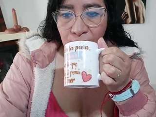 gracematuremilf's CamSoda show and profile