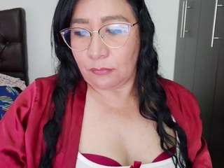 gracematuremilf's live room