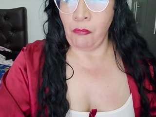 Live cam show with GraceMaturemilf