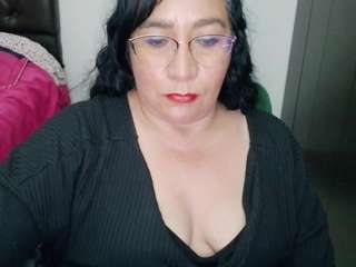 gracematuremilf's live room