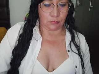 GraceMaturemilf live cam preview