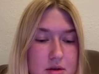 leiaac16-060e85f... Live Webcam on CamSoda