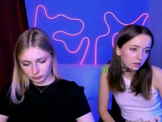 mary-meow-hot