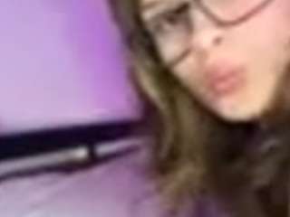 Live webcam model missalittlemasochist on Soda Cams