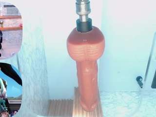 ninacapelli's CamSoda show and profile