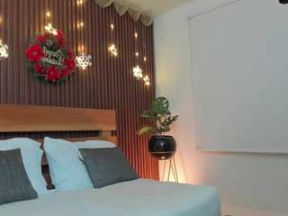 anastasia-cortez's CamSoda show and profile